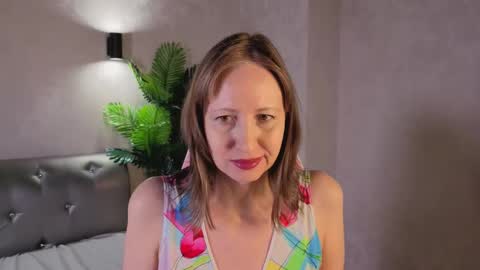 Elizabeth online show from 03.12.26