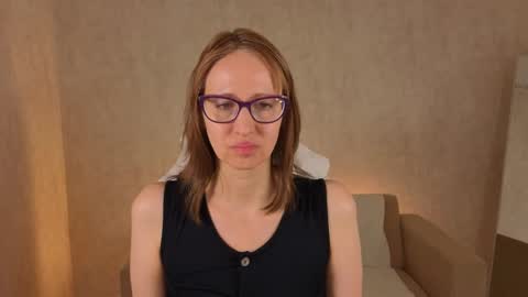 Elizabeth online show from 04.10.26