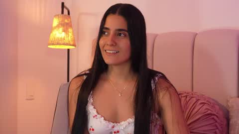 Snapshot of elizabetharo chatting on 07.24.26 Eliza online show from 07.24.26