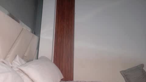 Snapshot of elizabethcampbell chatting on 10.25.25 Lizzy online show from 10.25.25