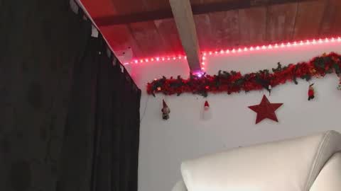 Snapshot of elizabethcampbell chatting on 11.24.25 Lizzy online show from 11.24.25