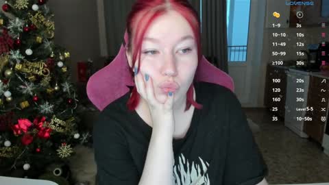 Snapshot of elizabethflowerr chatting on 12.13.24 Eli online show from 12.13.24