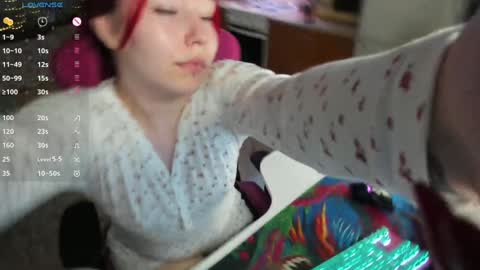 Snapshot of elizabethflowerr chatting on 02.07.25 Eli online show from 02.07.25