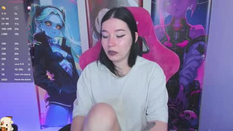 Snapshot of elizabethflowerr chatting on 09.12.25 Eli online show from 09.12.25