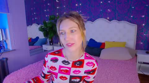 Snapshot of elizamayers chatting on 03.30.26 Linda online show from 03.30.26