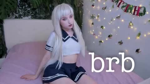 Snapshot of elizanik chatting on 01.13.26 Eliza online show from 01.13.26