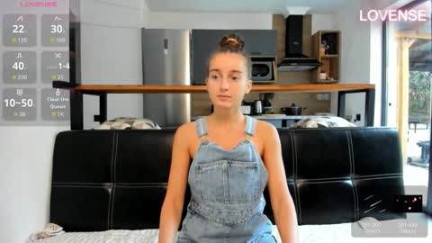 Eliz                               online show from 12.22.25