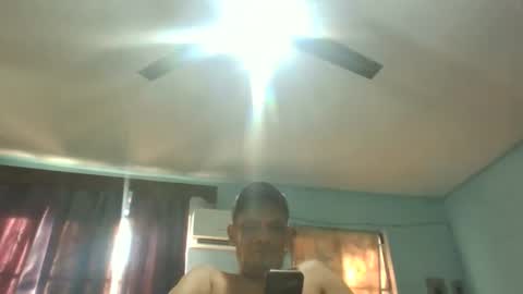 Snapshot of eljim323323 chatting on 11.09.25 eljim323323 online show from 11.09.25