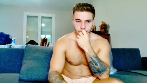 elkafit28 online show from 12.13.24