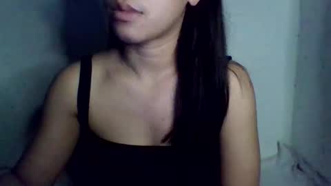 ella_babe25 online show from 03.08.26