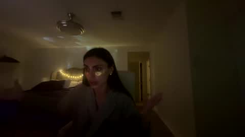 ella_ella_ella_ay online show from 10.05.25