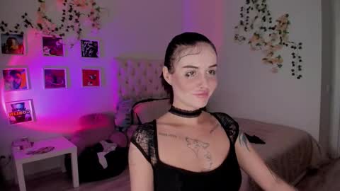 Snapshot of ella_gdss chatting on 09.21.25 ELLA online show from 09.21.25