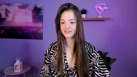 Sweet Ella online show from 11.25.25