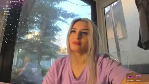 ella_vee online show from 03.04.26