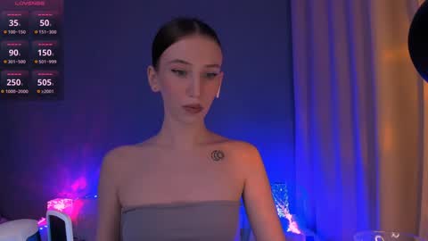 Snapshot of ellaamber chatting on 12.16.24 ellaamber online show from 12.16.24