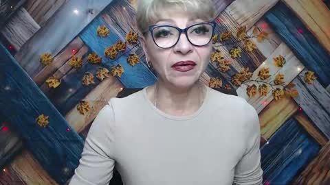 Snapshot of ellabonito chatting on 12.01.25 EllaBonito online show from 12.01.25