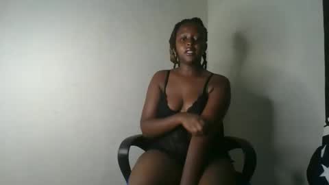 ellah-simone online show from 05.04.26