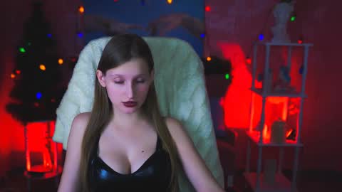 Ella online show from 12.05.24