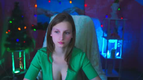 Ella online show from 12.10.24