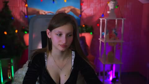 Ella online show from 12.30.24