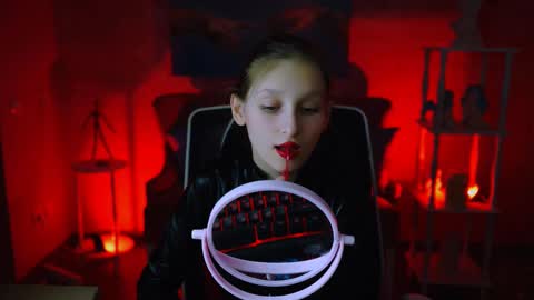 Ella online show from 02.23.25