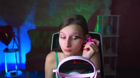 Ella online show from 03.01.25