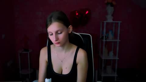 Ella online show from 03.09.25