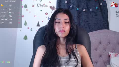 Ella Amoneth online show from 12.26.24