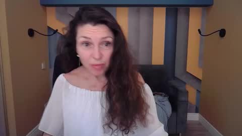 EllaLongs online show from 02.03.26