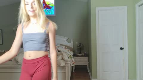 ellalowe online show from 04.15.26