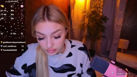 ellamilla online show from 01.21.25