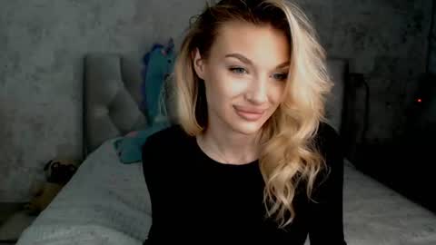 ellamilla online show from 07.02.26