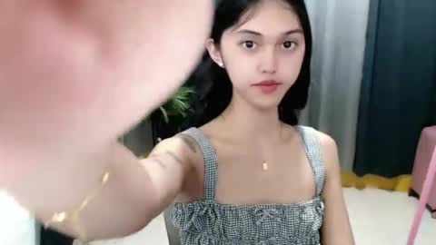 ELLA online show from 05.24.26