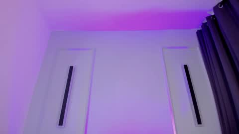 Ella online show from 11.11.25