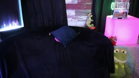 ELLE online show from 03.29.26