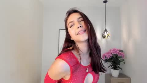 Snapshot of elle_argent chatting on 06.25.26 Eliana online show from 06.25.26
