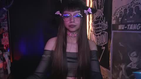 Snapshot of elle_uwu chatting on 11.18.25 follow me on instagram . online show from 11.18.25