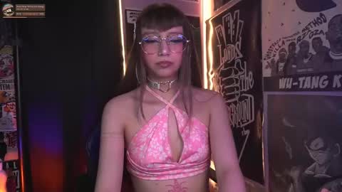 Snapshot of elle_uwu chatting on 12.03.25 follow me on instagram . online show from 12.03.25