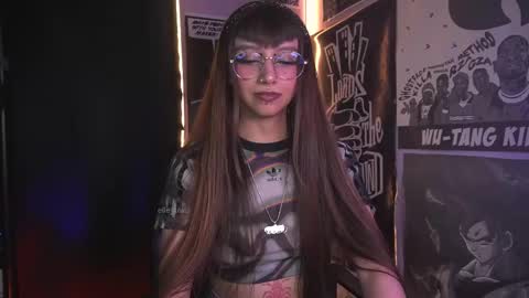 follow me on instagram .    online show from 01.06.26