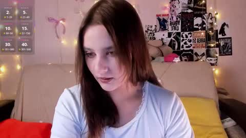 My name is Ellie online show from 12.04.25