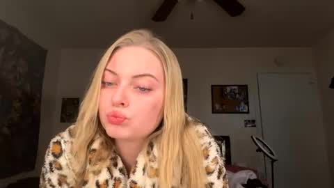 ellejess online show from 03.08.26