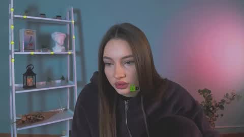 Snapshot of ellen_haze chatting on 12.15.25 ellen_haze online show from 12.15.25