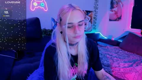 Ellie online show from 11.02.25