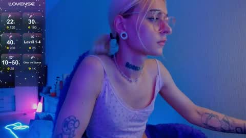 Ellie online show from 08.03.26