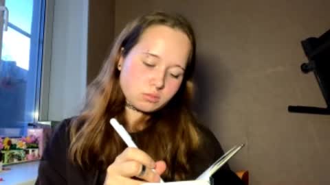 Snapshot of ellicavel chatting on 12.16.25 Michelle online show from 12.16.25