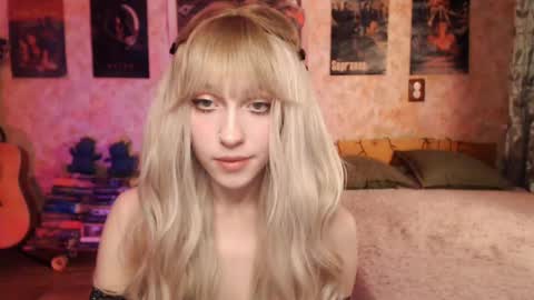 ellie_friendly online show from 03.05.25