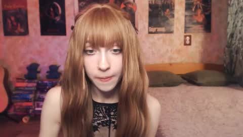 ellie_friendly online show from 10.18.25