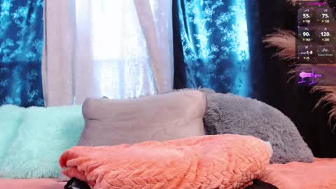 Ellie Ramos online show from 02.25.25