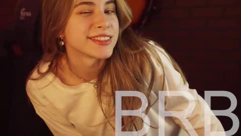 elliecutes online show from 03.10.25