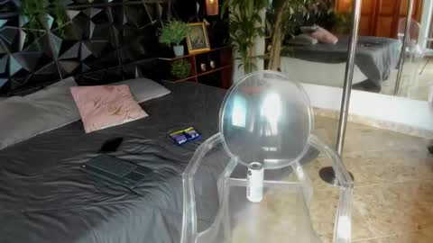 Elloit Colton online show from 11.09.25